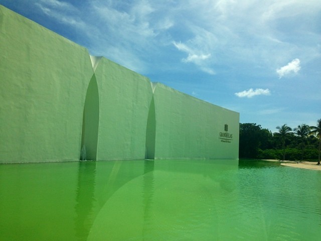 Holidays Sunshine Grand Velas Entrance
