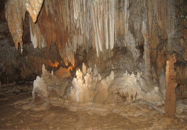 Holidays Sunshine ATM Caves