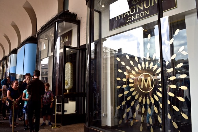 Holidays Sunshine Magnum Pleasure Store London 17