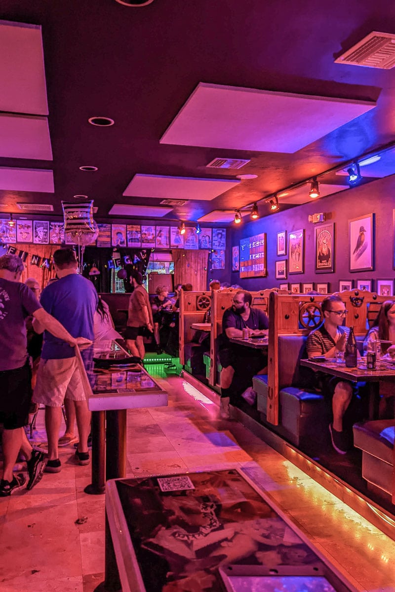 https://holidayssunshine.com/wp-content/uploads/2022/06/Nice-Guys-Pizza-Cape-Coral-1.jpg