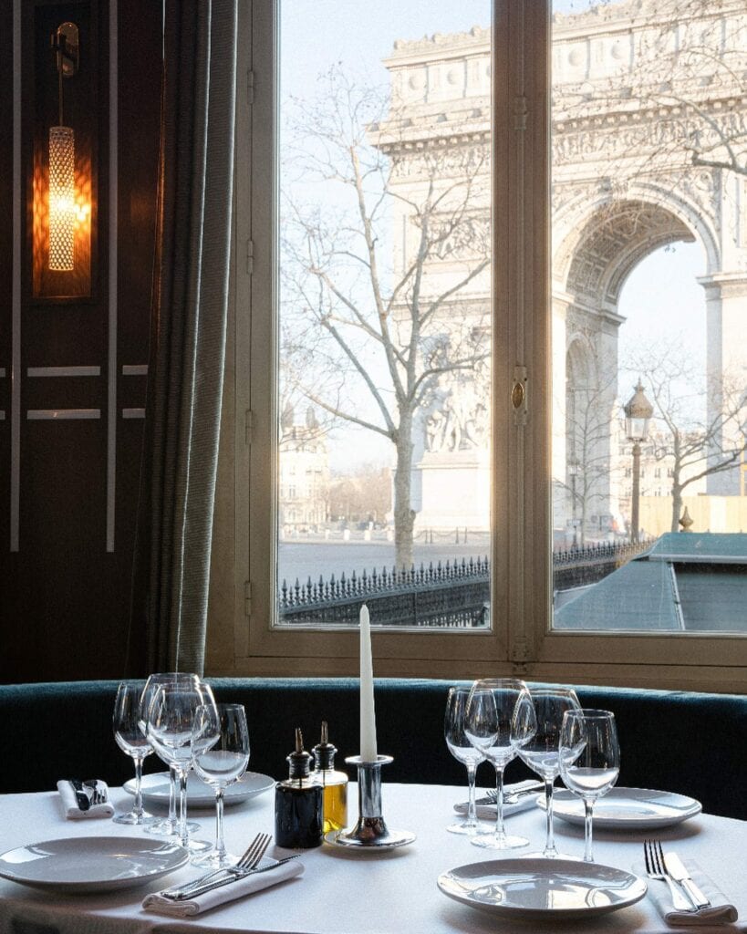 Victoria Paris