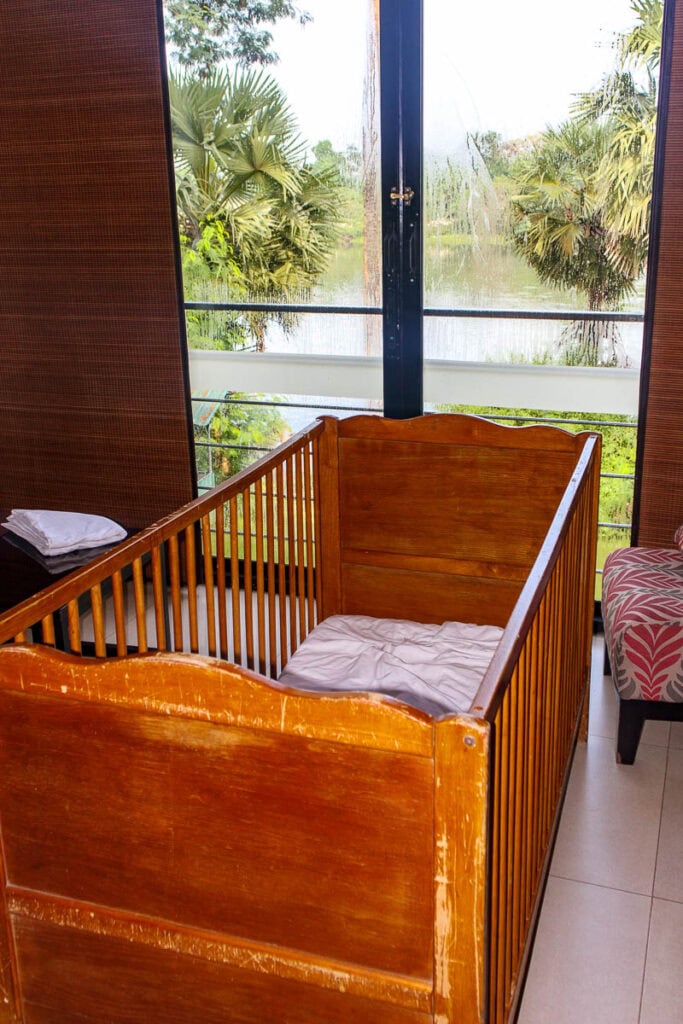 sri lanka cot baby