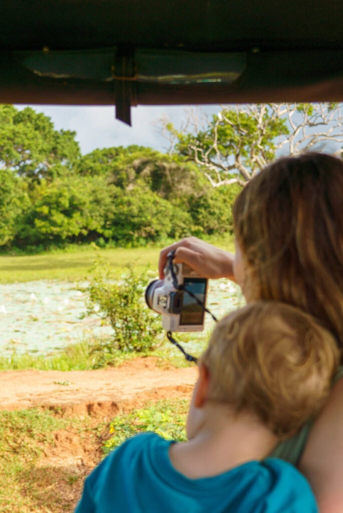 sri lanka safari child