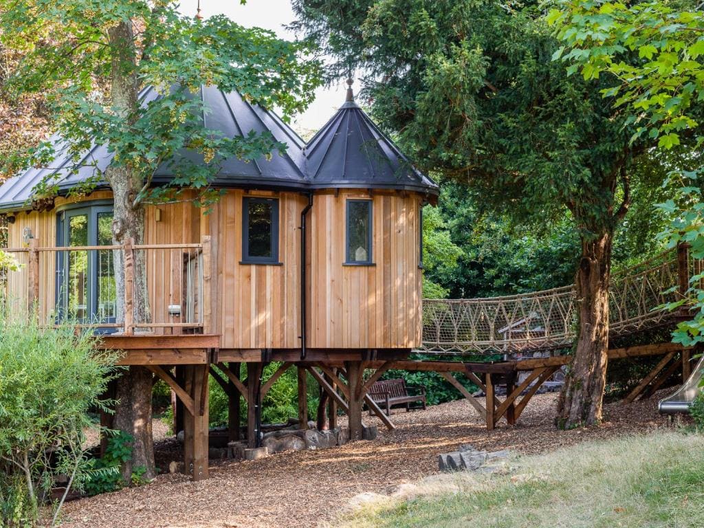 Chewton Glen Hotel treehouse