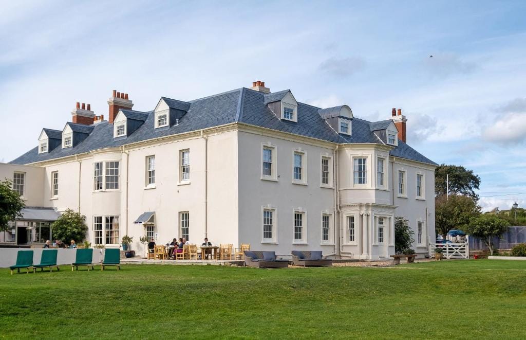 Moonfleet Manor Hotel