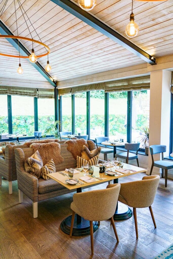 hook restaurant
